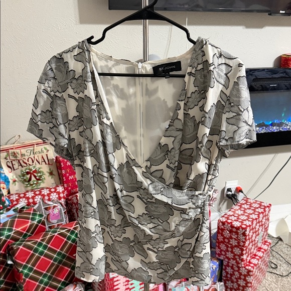 St. John Tops - St. John White and Gray Floral Blouse